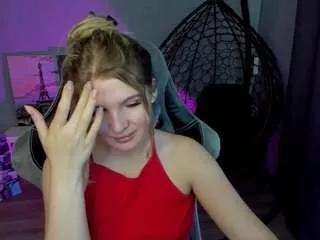 lilywilliamss from CamSoda