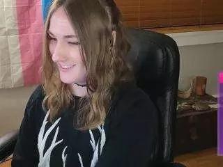 luluvaladon from CamSoda