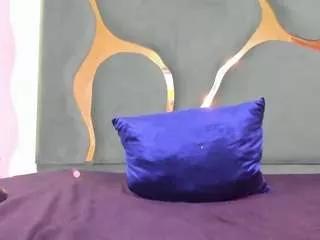miaasm from CamSoda