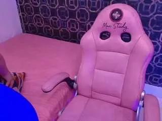 sarakaisy from CamSoda