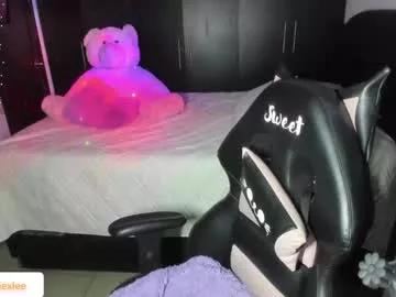 Try girls webcam shows. Sweet cute Free Performers.