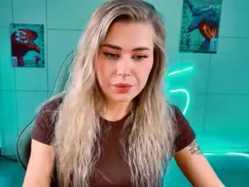 Adelloyss from Chaturbate