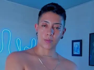 Freechat aleja1214 on Chaturbate