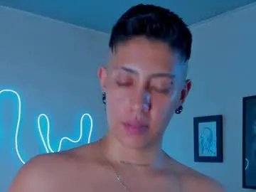 Freechat aleja1214 on Chaturbate