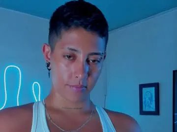Freechat aleja1214 on Chaturbate