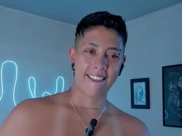 Freechat aleja1214 on Chaturbate