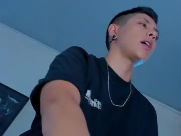 Freechat aleja1214 on Chaturbate