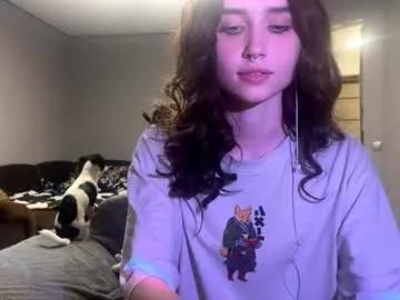 Alluring_vibes_69 from Chaturbate
