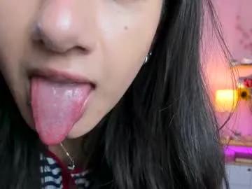 Annadu011 from Chaturbate