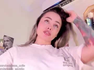 Freechat antonia_savatto_ on Chaturbate