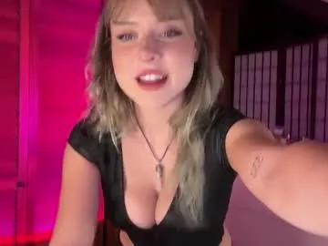 Freechat averyyy333 on Chaturbate