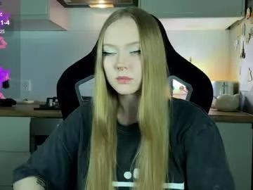 Try girls webcam shows. Sweet cute Free Performers.