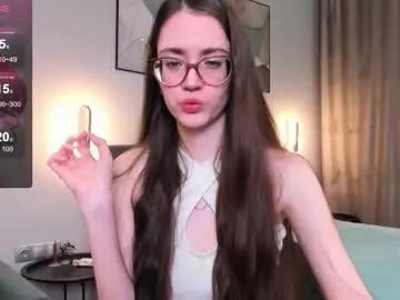 bellacatlovesmeat from Chaturbate is Freechat