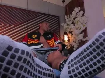 Freechat bento_fox on Chaturbate