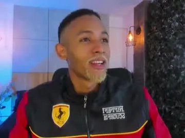 Freechat bento_fox on Chaturbate