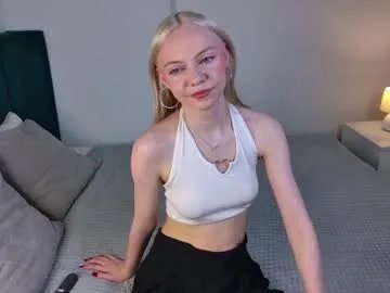 Freechat blondagent on Chaturbate