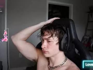 Freechat brentonverde on Chaturbate