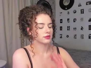 Brookchills from Chaturbate