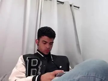 Freechat camillo_beischel_ on Chaturbate