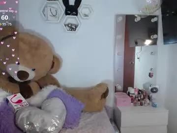 Try girls webcam shows. Sweet cute Free Performers.