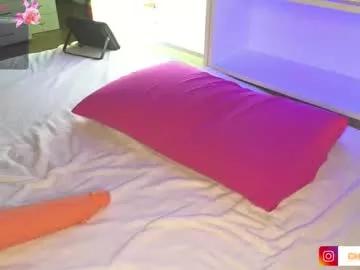 Try girls webcam shows. Sweet cute Free Performers.