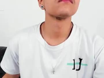 cristian_suarezz_ from Chaturbate is Freechat