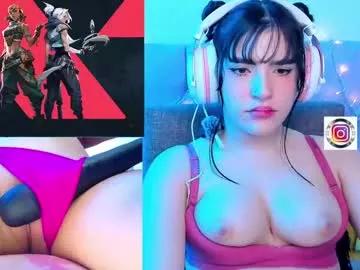 Try girls webcam shows. Sweet cute Free Performers.