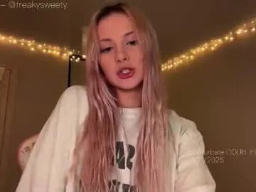 Freechat doublecuties on Chaturbate