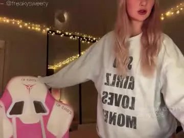 Freechat doublecuties on Chaturbate