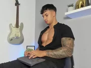 Freechat dylanrivera_ on Chaturbate