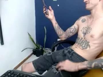 Ed_big_cock from Chaturbate