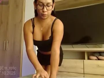 Freechat em_rotic on Chaturbate