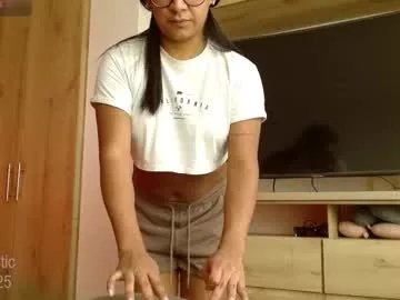 Freechat em_rotic on Chaturbate