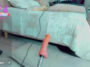 Emiilysaenzz from Chaturbate