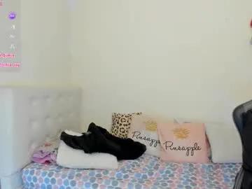 Try girls webcam shows. Sweet cute Free Performers.