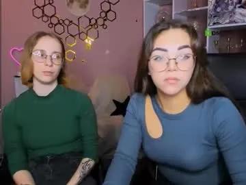 Try girls webcam shows. Sweet cute Free Performers.