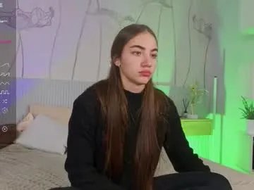 Freechat fit_girlfriend on Chaturbate