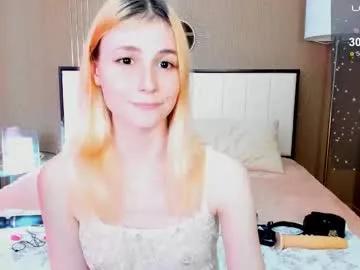 Fleximona from Chaturbate