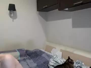 Try girls webcam shows. Sweet cute Free Performers.