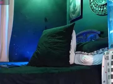 Freechat godly_huan on Chaturbate