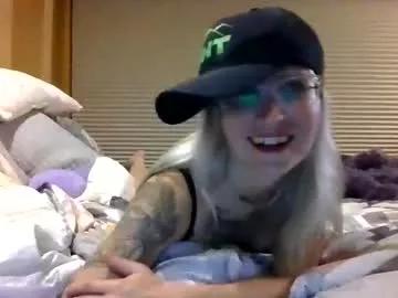 helltoheaven22 from Chaturbate