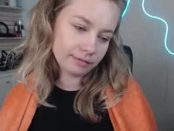 holly_bb95 from Chaturbate