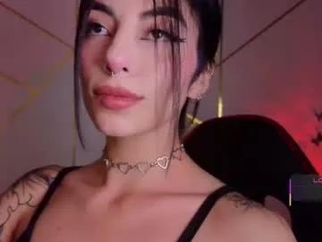 Hollyxx_ from Chaturbate