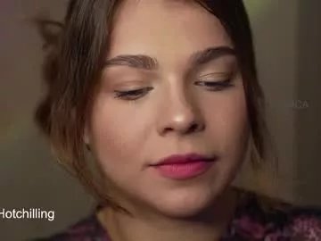 Freechat hot_chill__ on Chaturbate