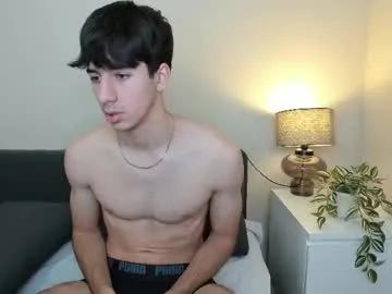 Hotflirtyfella from Chaturbate