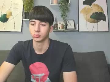 Hotflirtyfella from Chaturbate