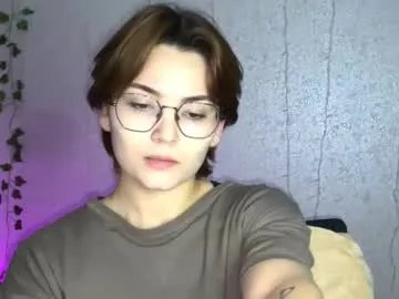 Freechat iceeheart on Chaturbate