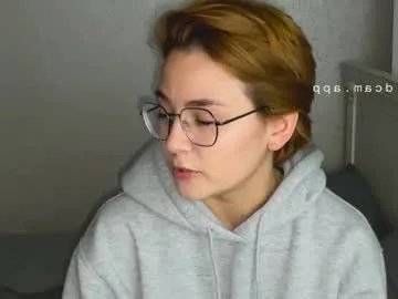 Freechat iceeheart on Chaturbate