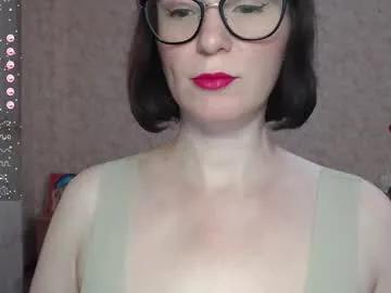 Irenlarasani from Chaturbate