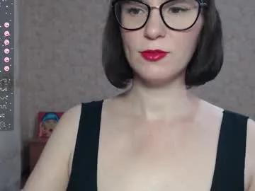 Irenlarasani from Chaturbate